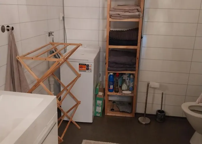 Naer Sentrum Skog A Åkrehamn