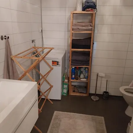 Naer Sentrum Skog A Åkrehamn